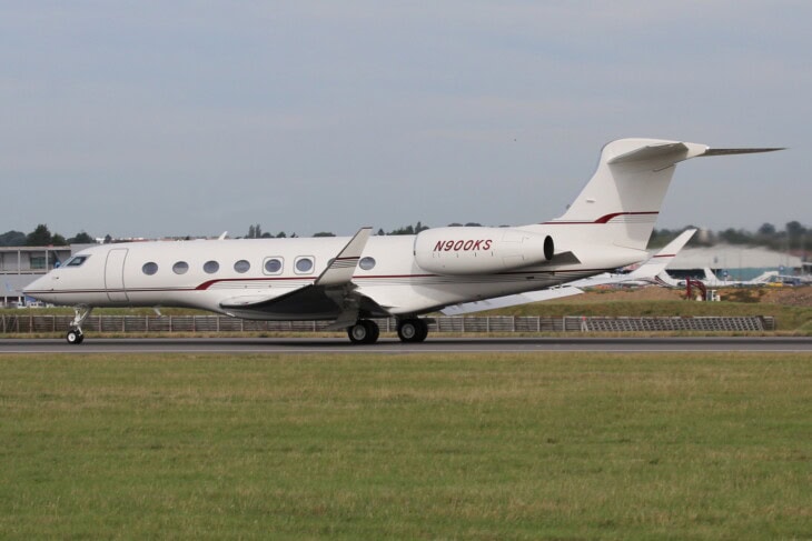 N900KS Gulfstream G650 – Steven Spielberg departing Luton airport