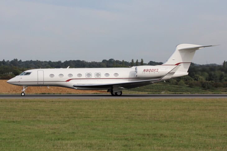 N900KS Gulfstream G650 – Steven Spielberg departing Luton airport