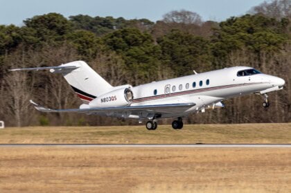 A NetJets Business Jet Lands Nose-Gear-Up After Its Landing Gear Fails to Extend