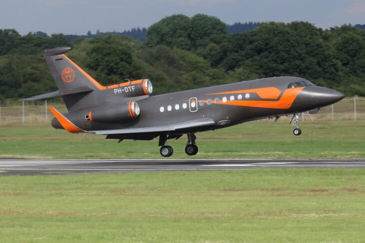 PH-DTF Falcon 900EX arriving at Southampton