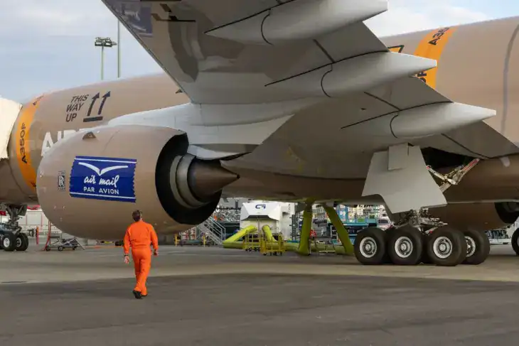 A350F engine and wing