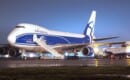 A 747’s Full Fuel Load Weighs Almost as Much as the Empty Plane