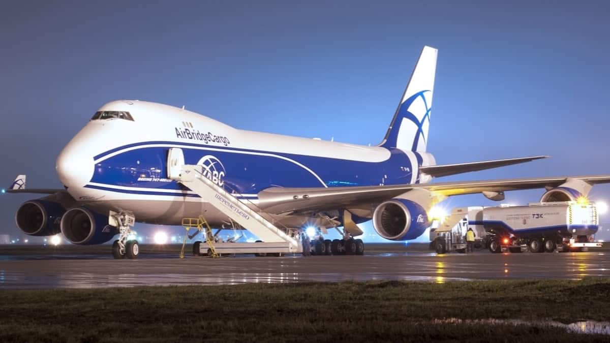 AirBridgeCargo Airlines Boeing 747-46NF Freighter VP-BIM being refueled copy-16x9