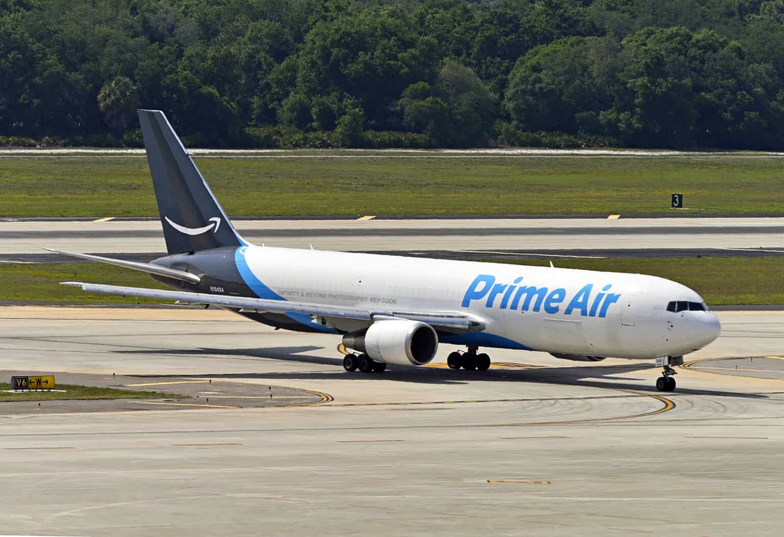 Amazon Prime Air Boeing 767-300F N1049A