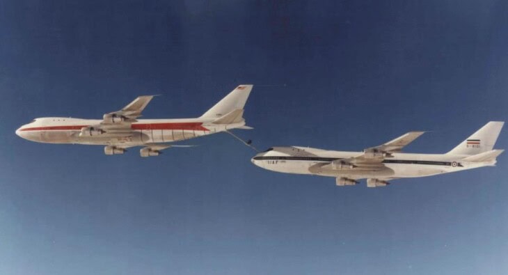 American Boeing 747 air-to-air Refuels an Boeing 747 of Imperial Iranian Air Force