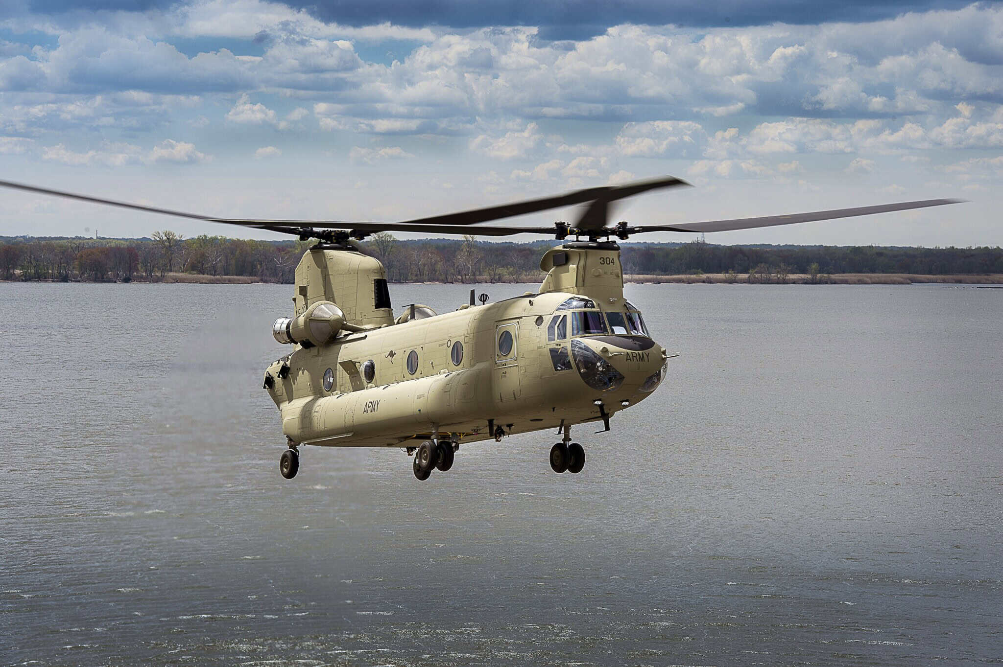 Army Boeing CH-47F Chinook