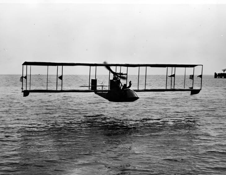Benoist Type XIV over Tampa Bay in 1914