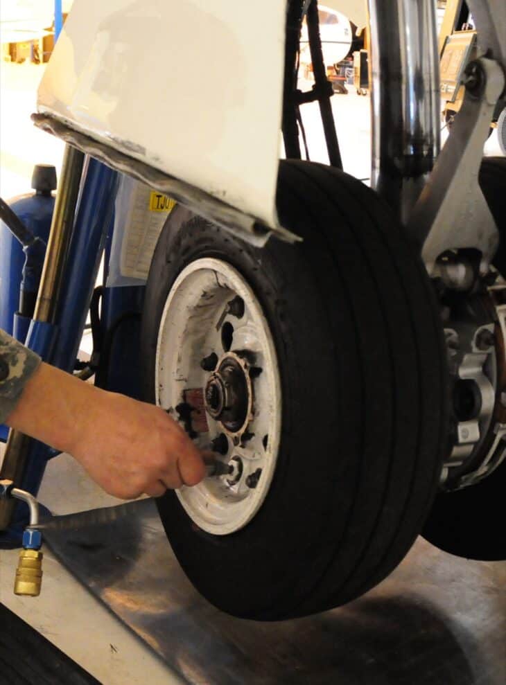 C-21 (Learjet 35) landing gear tire