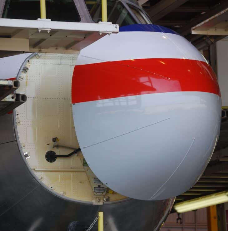 Closeup off 767 Radome & bulkhead crop