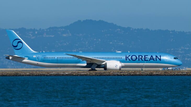HL8515 Korean Boeing 787-10 taxi departing SFO
