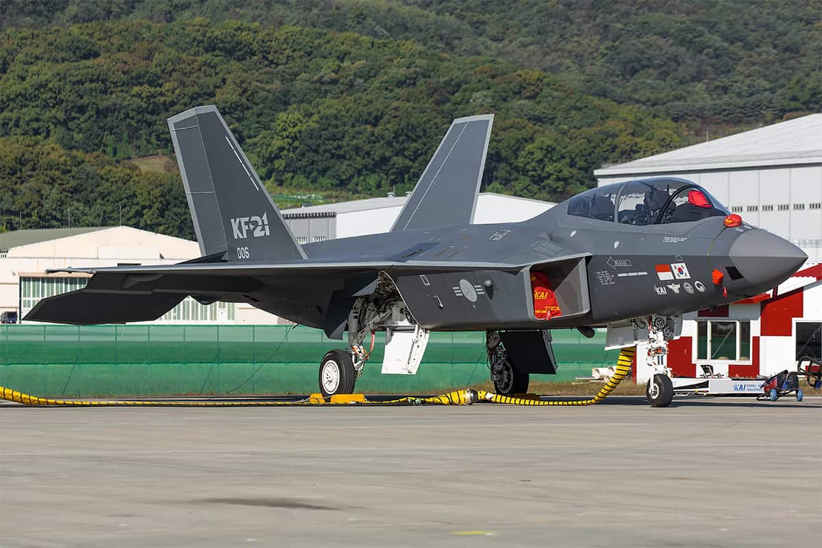 KF-21 Boramae displayed at Seoul ADEX 2023