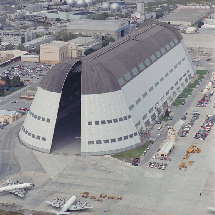 Moffett Field Hangar One in 1992