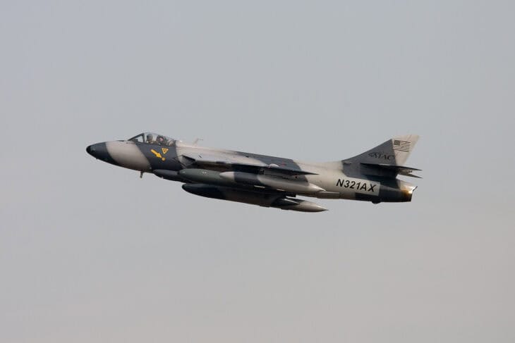 N321AX – Hawker Hunter F.58
