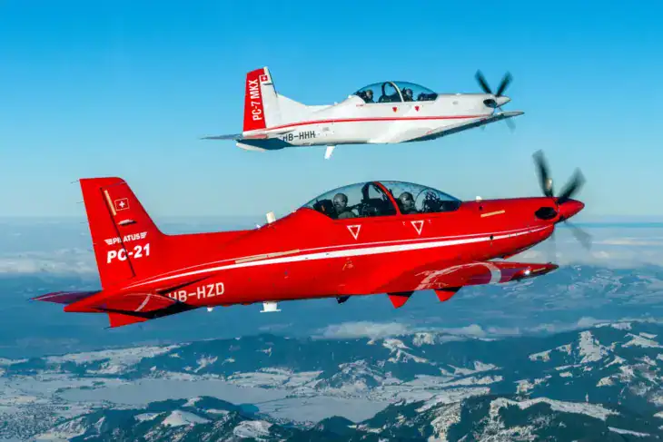 PC-7 MKX flies with PC-21