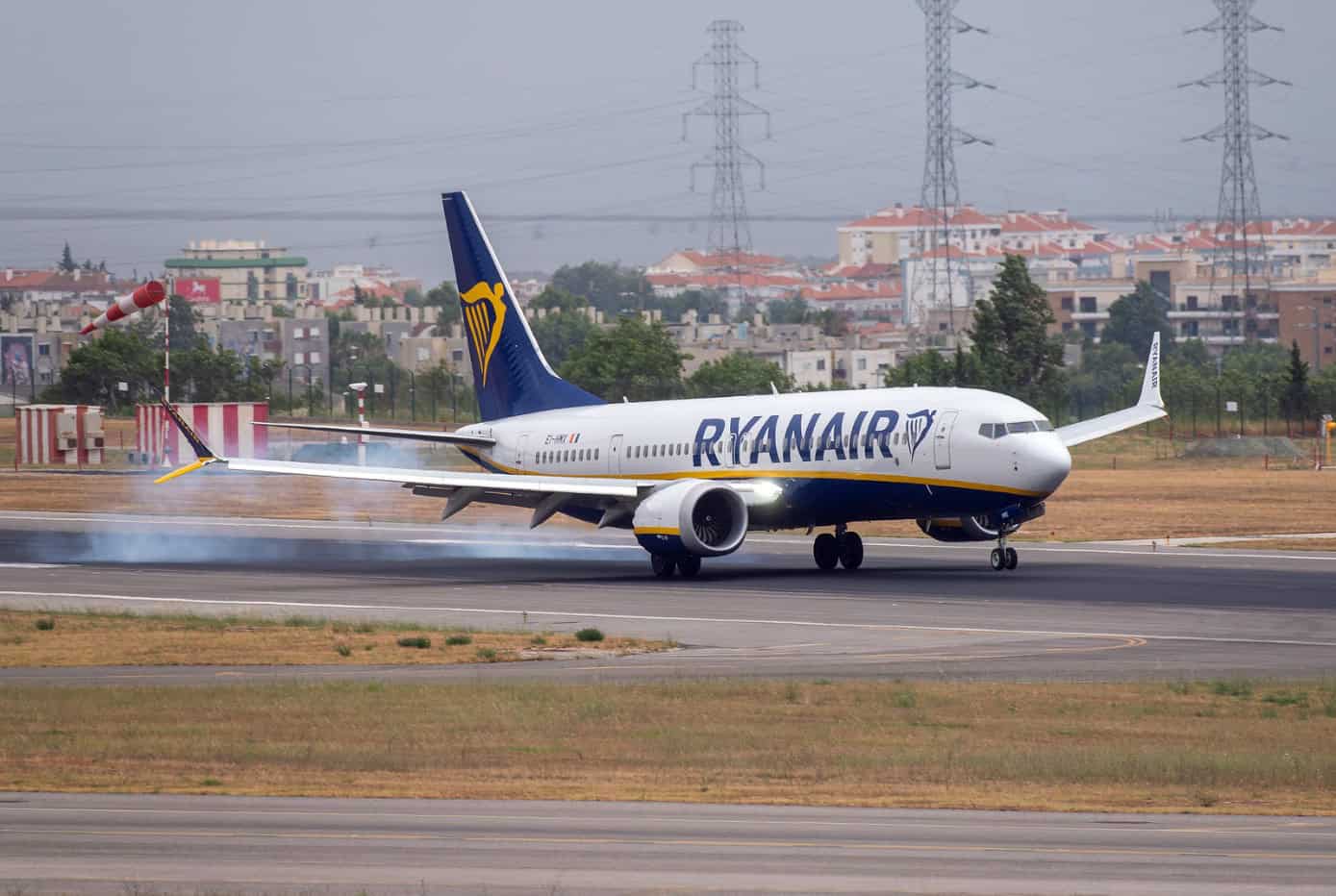 Ryanair Boeing 737-8200 MAX EI-HMX