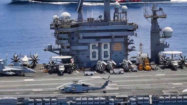 USS Nimitz Flightdeck