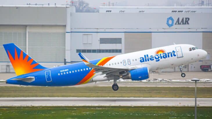 Allegiant Air Airbus A320 N254NV in the sunburst livery lifting off the runway