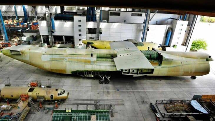 the-second-unfinished-an-225-airframe-at-the-antonov-plant-in-kiev-16x9