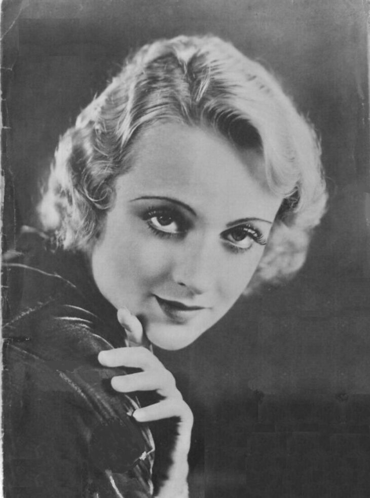 Carole Lombard in 1930