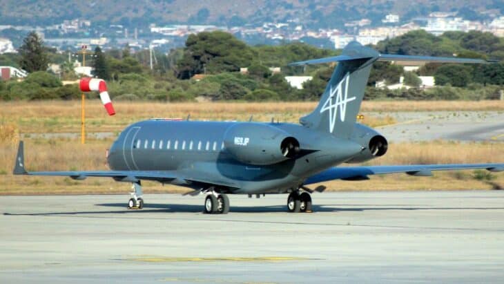 N69JP Bombardier Global Express crop-16x9