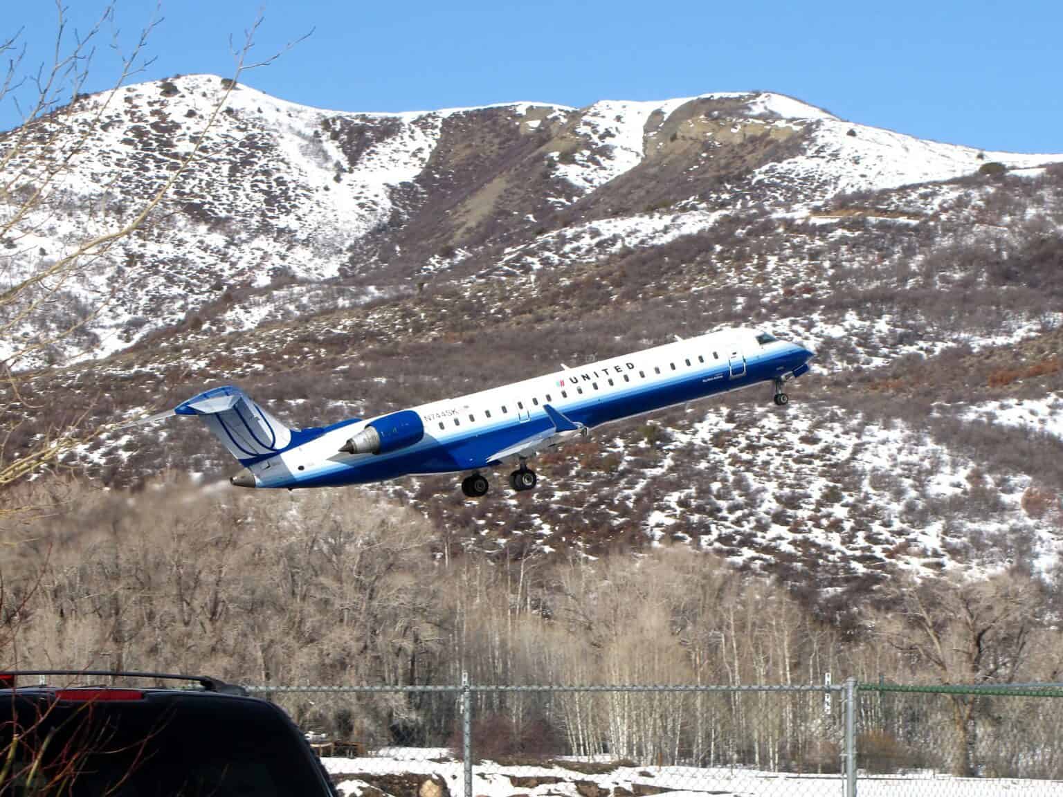SkyWest Airlines Bombardier CRJ-700