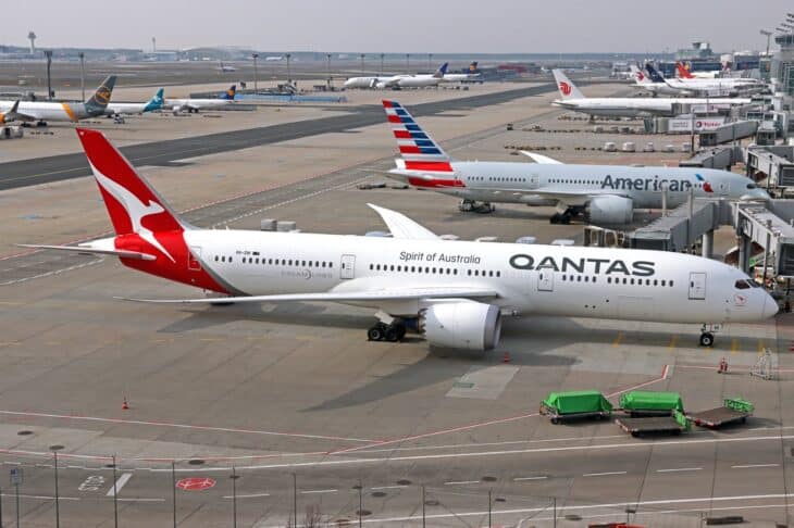 VH-ZNI Qantas Boeing 787-938