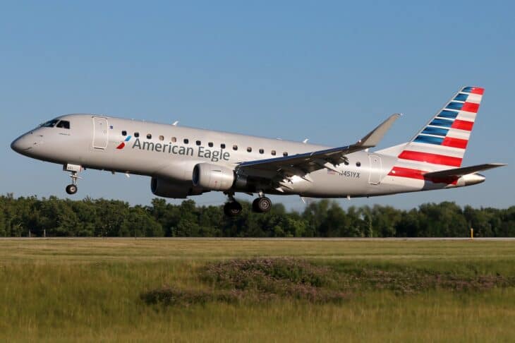 Republic Airways Embraer 175 in American Eagle livery landing