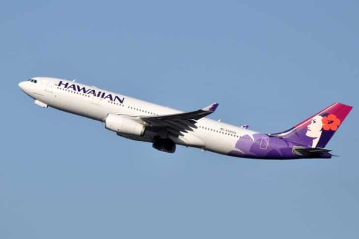 Hawaiian Airlines Airbus A330-200 climbing out of Seattle