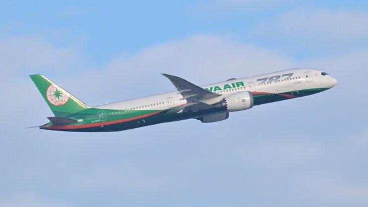EVA Air Boeing 787-9 B-17885 climbing out of Taoyuan