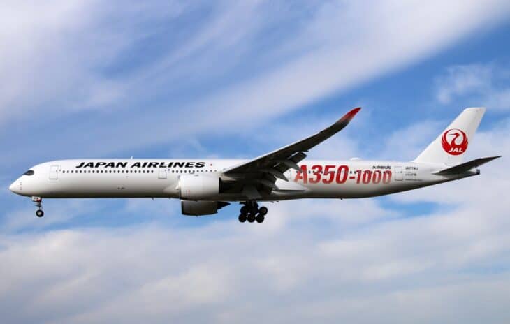 Japan Airlines Airbus A350-1000 JA01WJ on approach in special A350-1000 titles