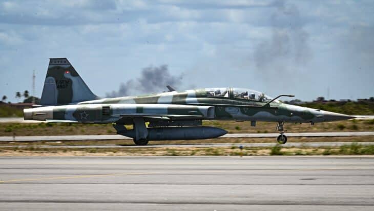 Brazilian Air Force two-seat F-5FM Tiger II rolling out after landing
