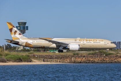 Etihad EY7 Crossed a Boston Logan Runway Without Clearance, Sending a Republic Airways Jet Around