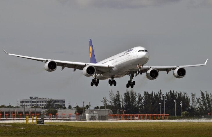 Lufthansa Airbus A340-600 touching down with its four engines