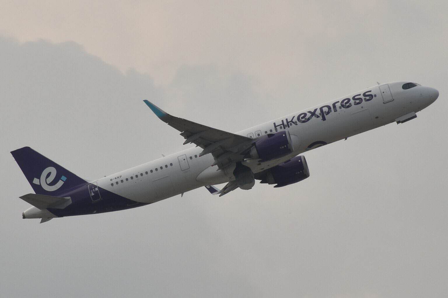 HK Express Airbus A321neo B-KKP climbing out after takeoff