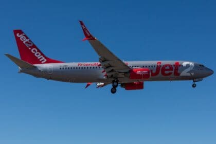 Jet2 LS1750 Squawks 7700 and Diverts to Split With 165 Passengers on Board