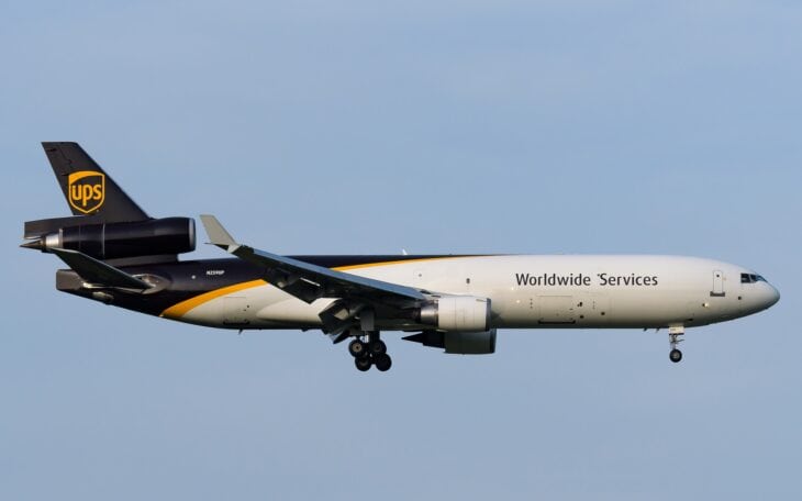 UPS McDonnell Douglas MD-11F N259UP on approach with landing gear extended