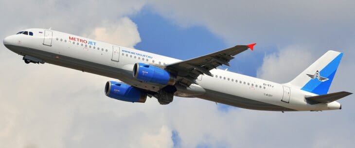Metrojet Airbus A321-231 EI-ETJ climbing out with gear retracted