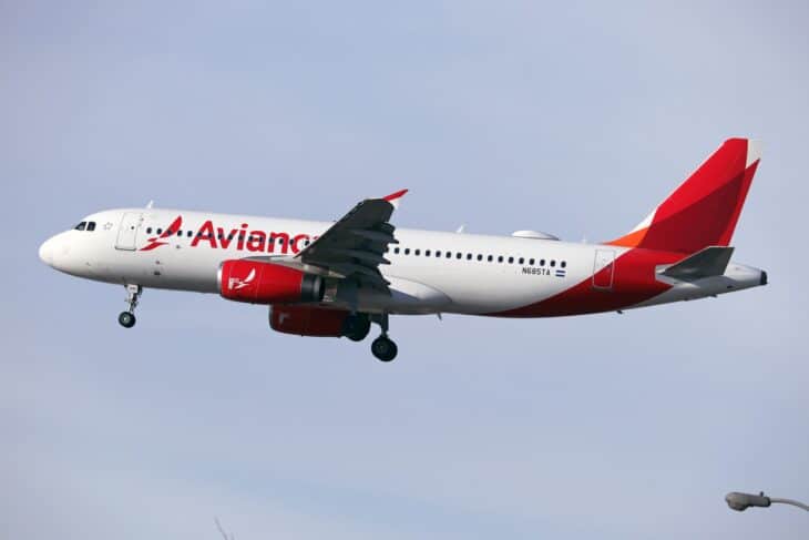 Avianca Airbus A320 in the airline's red and white livery on approach