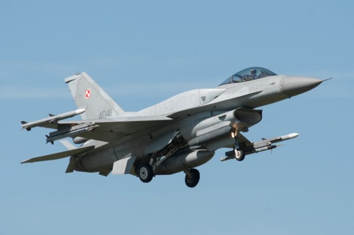 Polish Air Force F-16C Block 52+ 4041 on approach carrying missiles