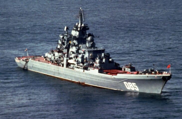 Kirov-class battlecruiser, hull 085, underway