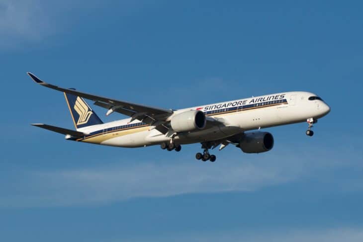 Singapore Airlines Airbus A350-900 9V-SMG on approach