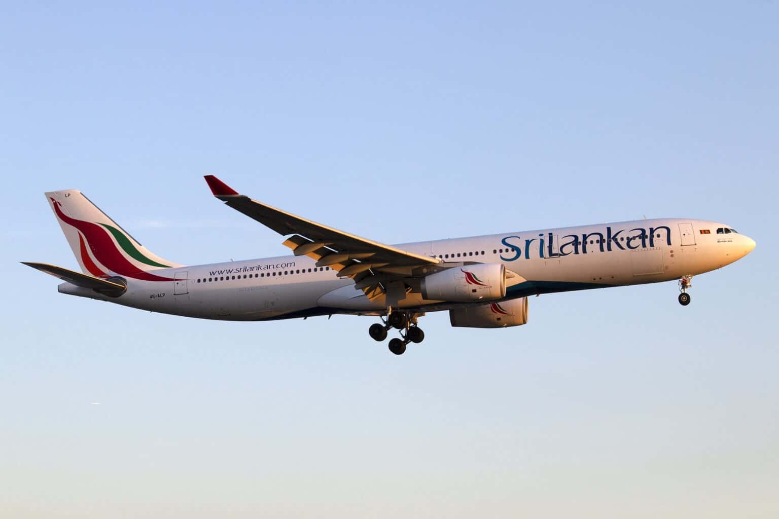 SriLankan Airlines Airbus A330-300 4R-ALP on approach with gear down