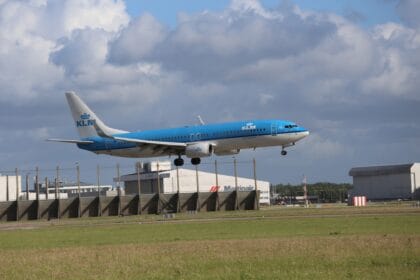 Storm Boelo Takes Runways Away at Schiphol, KLM Cancels 149 Flights and an easyJet Flight Bound for Newcastle Lands at Gatwick