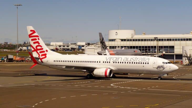 Virgin Australia Boeing 737-800 taxiing at Sydney Airport