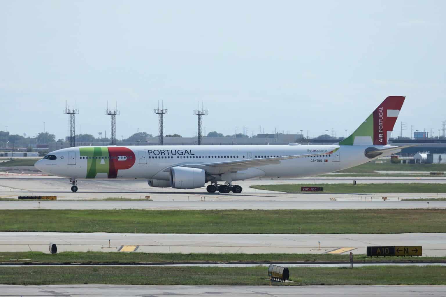 TAP Air Portugal Airbus A330-900 CS-TUS taxiing at Chicago O'Hare